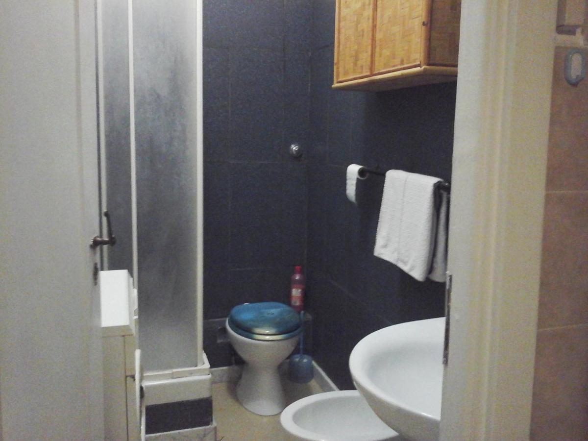 B&B Near Metro' Central Line - Only Wc In The Rooms 15 Minutes To Termini Station 20 To Spagna Square - In The Night Bus ローマ エクステリア 写真