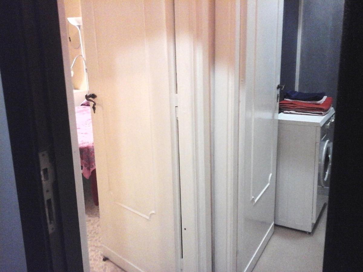 B&B Near Metro' Central Line - Only Wc In The Rooms 15 Minutes To Termini Station 20 To Spagna Square - In The Night Bus ローマ エクステリア 写真